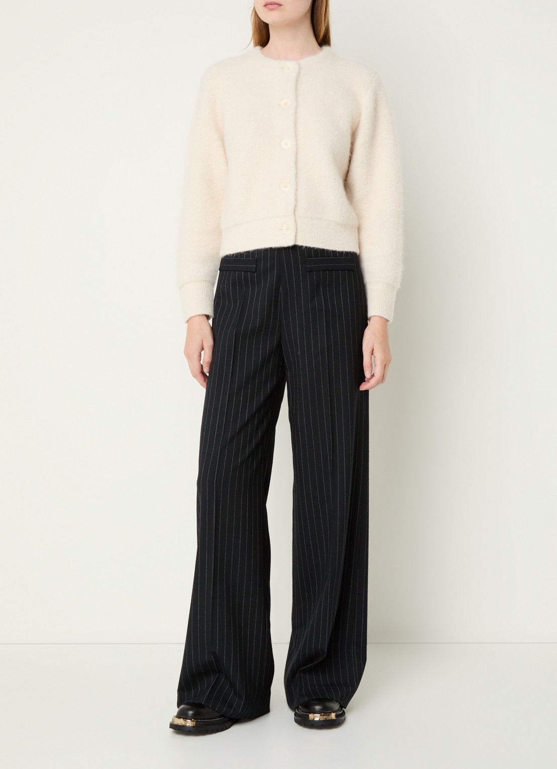 Sandro High waist wide fit pantalon in wolblend met krijtstreep - voorkant 3 zwart