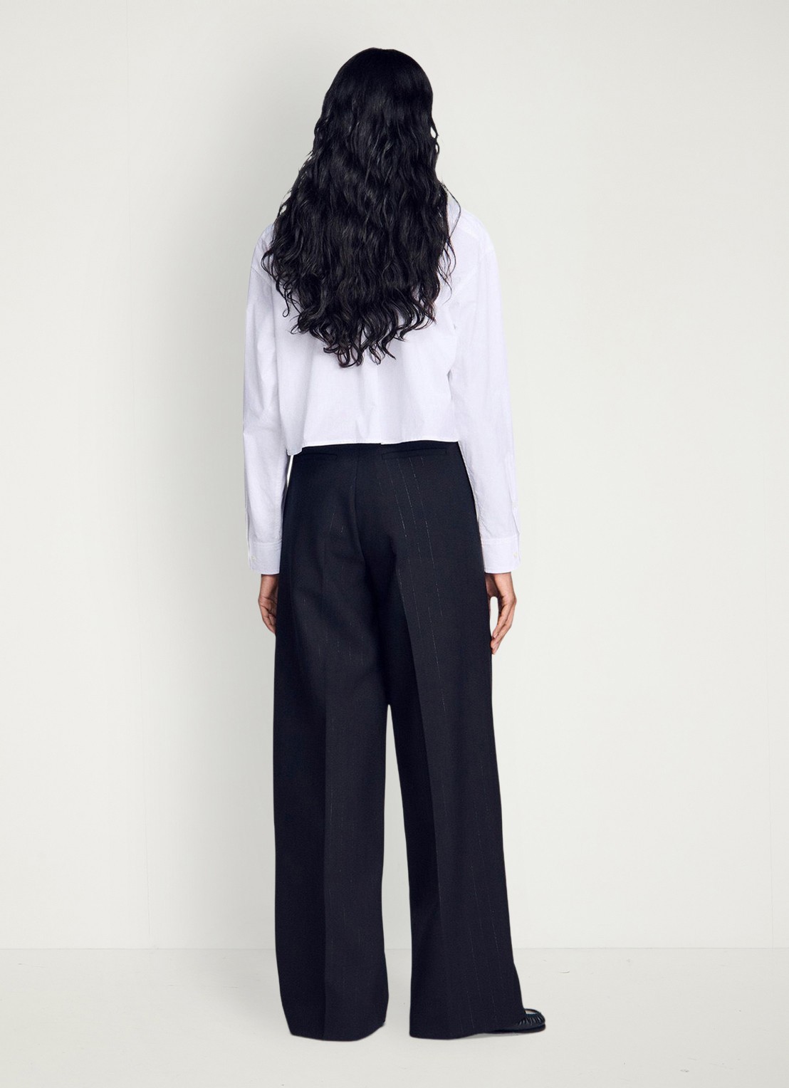 Sandro High waist wide fit pantalon in wolblend met krijtstreep - achterkant 6 zwart