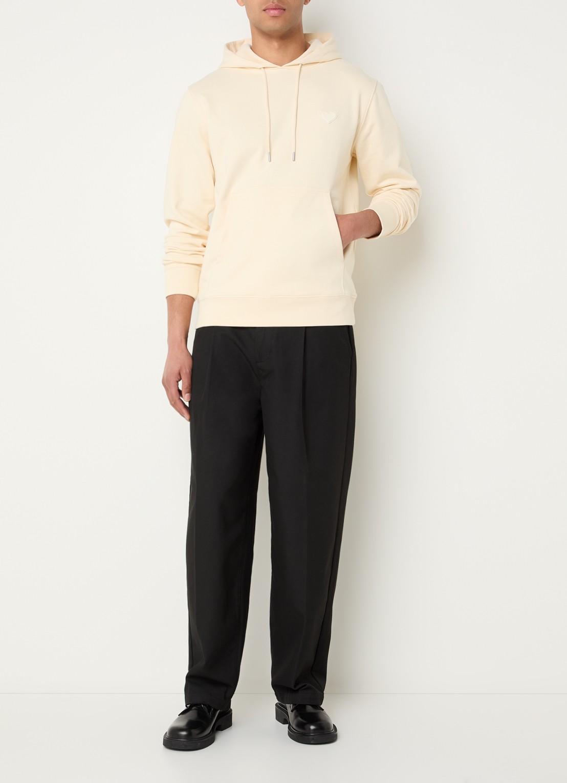 Sandro Hoodie met logo - voorkant 3 creme