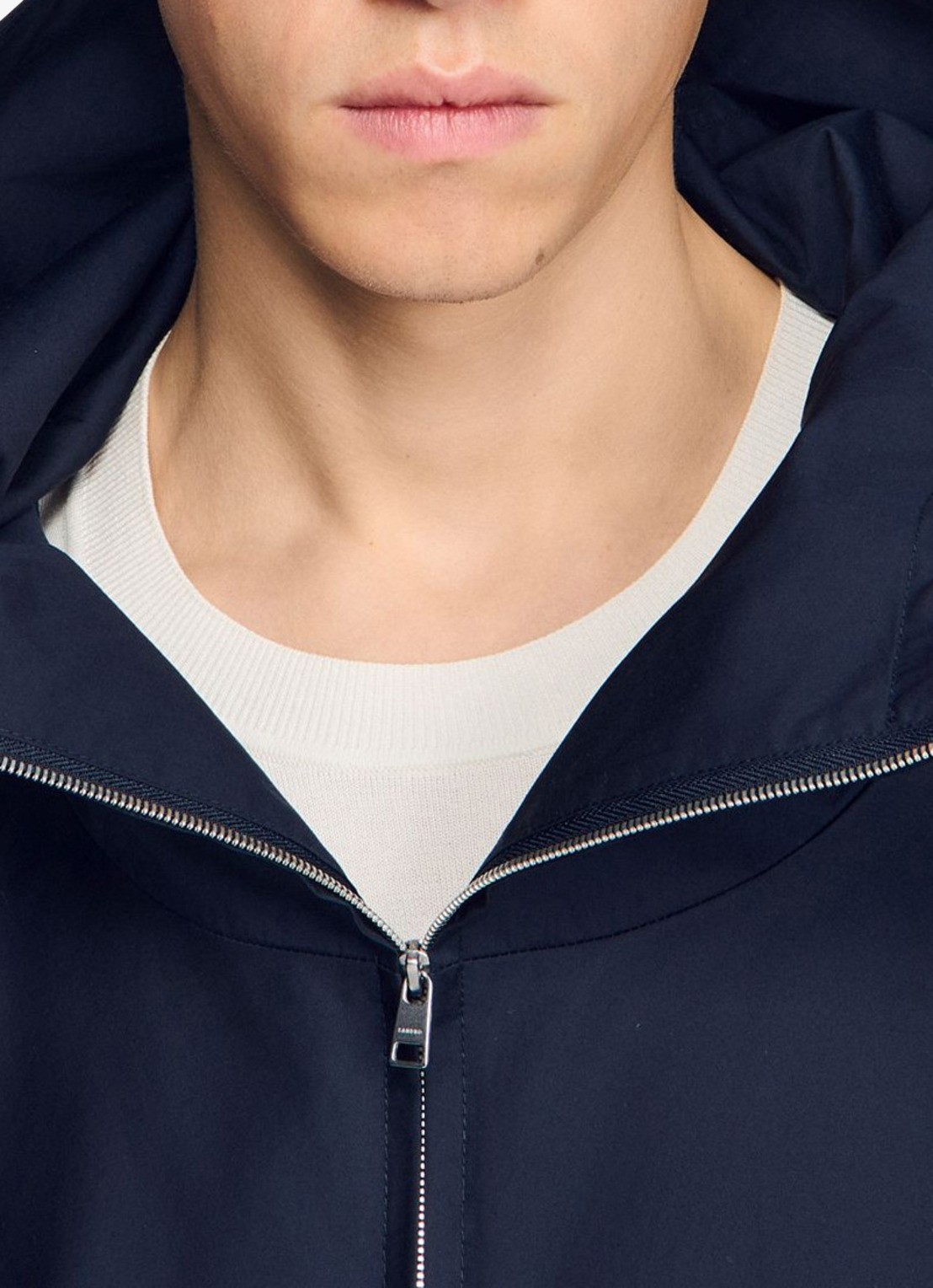 Sandro Jack van katoen met capuchon en opstaande kraag  - detail 3 midnight blue / blauw