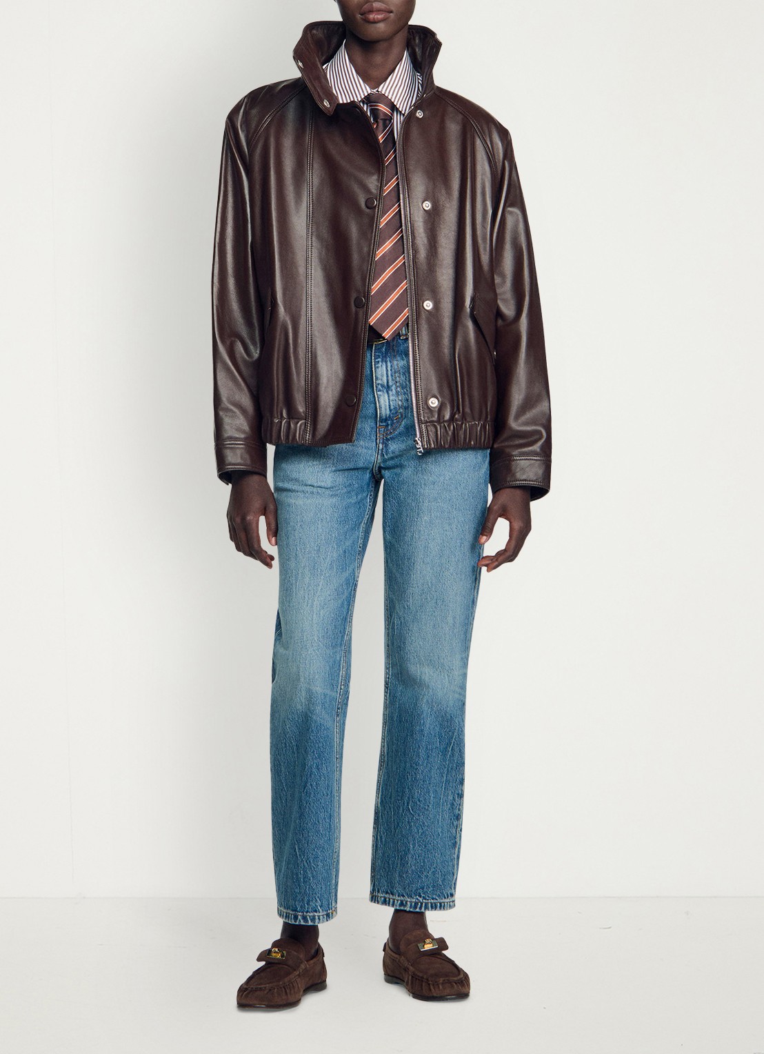 Sandro Jack van lamsleer met opstaande kraag - detail 4 brown / bruin