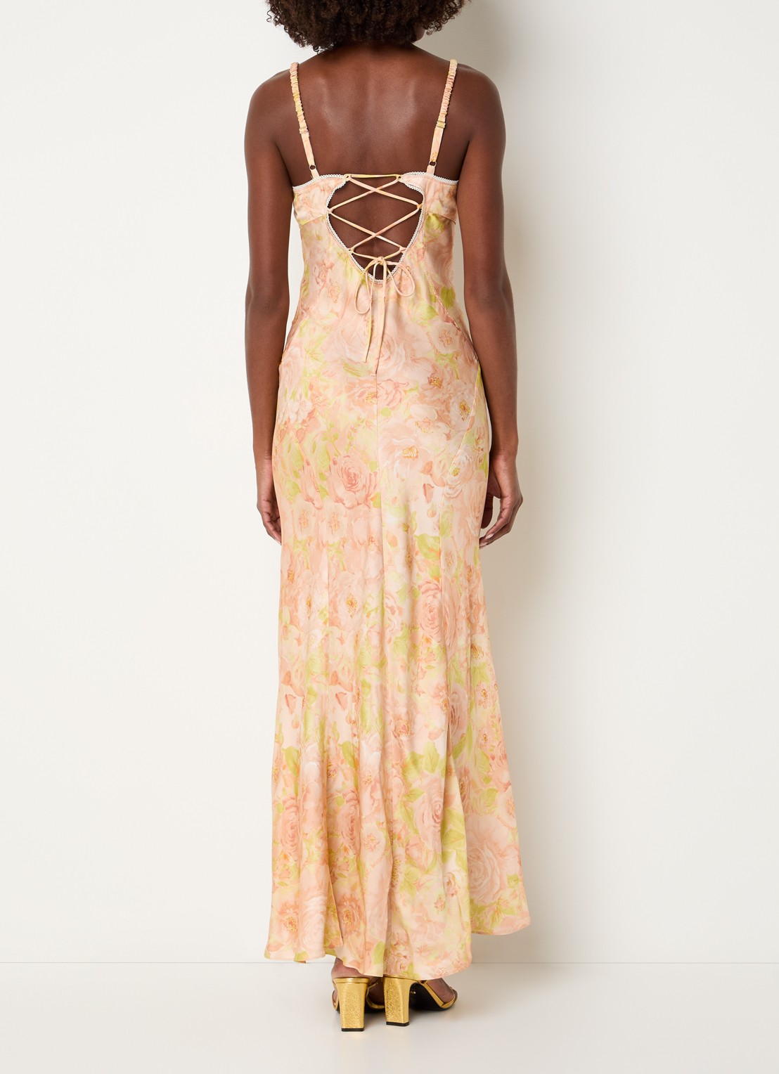 Sandro Maxi jurk met bloemenprint en rugdecolleté - voorkant 2 abrikoos