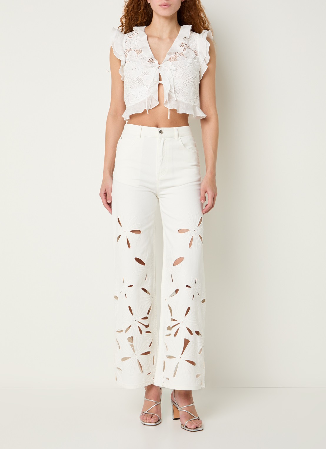 Sandro Mid waist straight leg jeans met gekleurde wassing - voorkant 2 wit