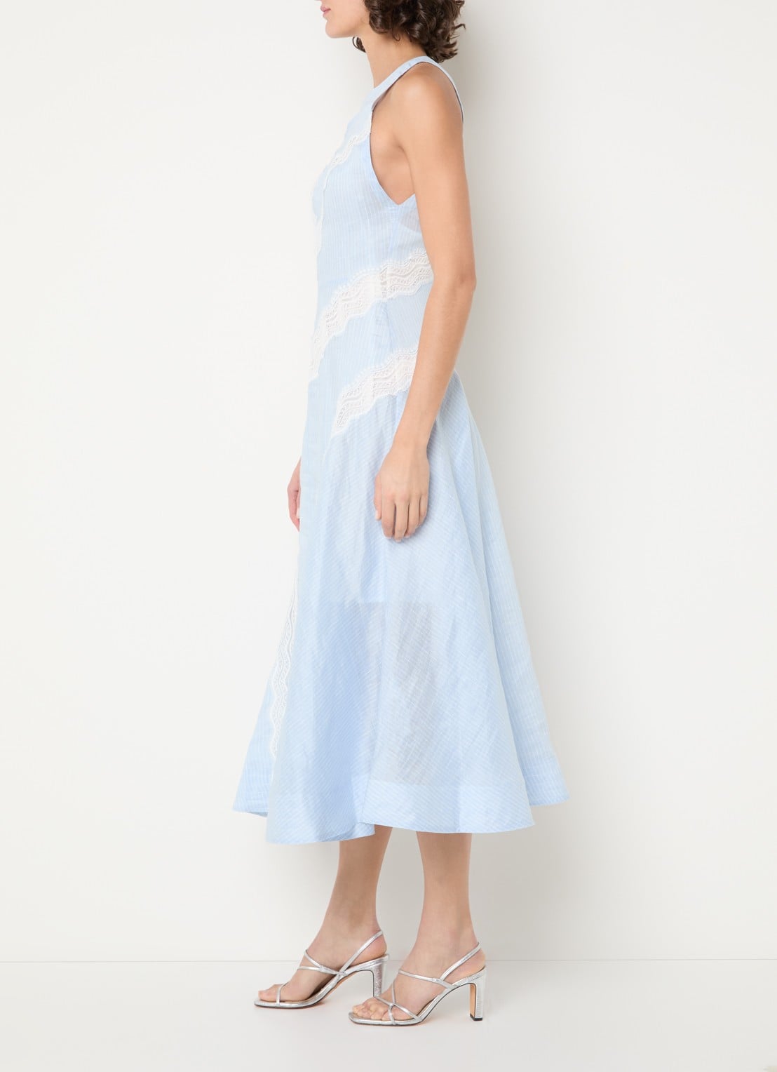Sandro Midi jurk in linnenblend met streepprint en details van kant - voorkant 2 lichtblauw