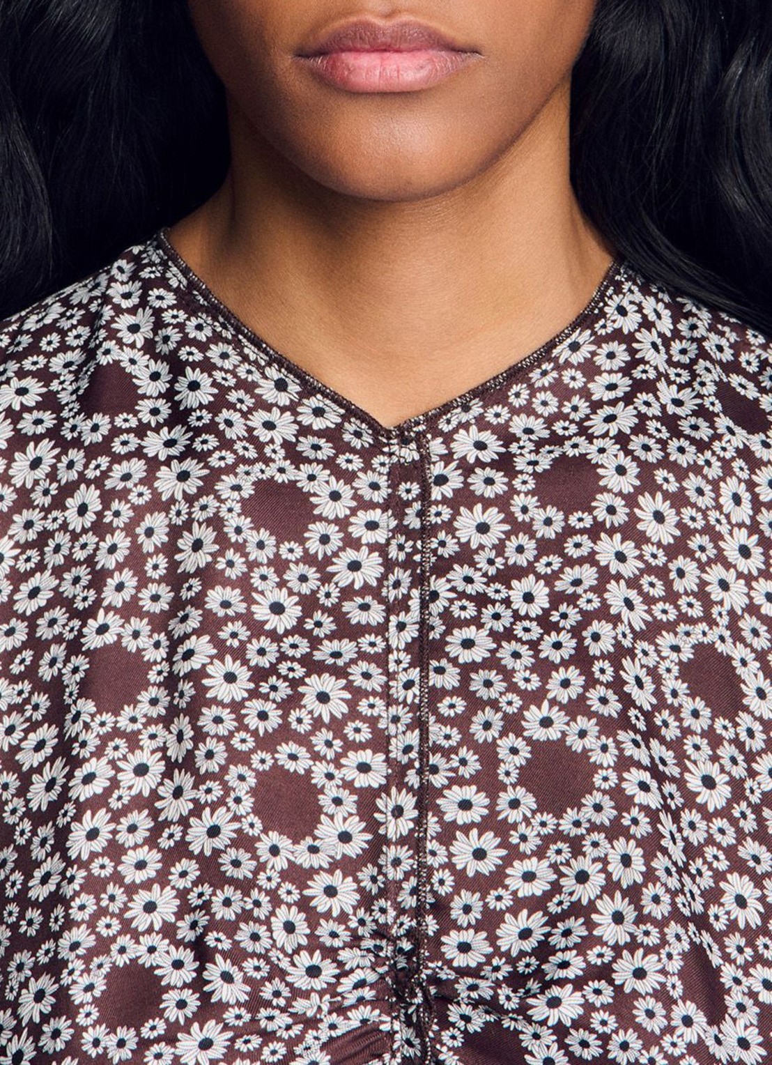 Sandro Midi jurk met ronde hals en bloemenprint - detail 5 bruin