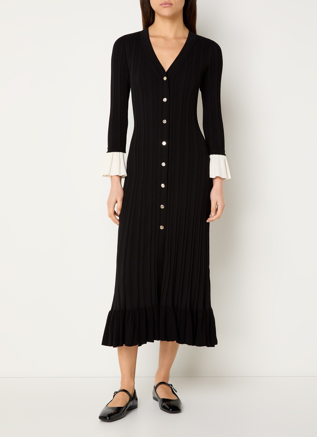 Sandro Midi jurk met V-hals - detail 3 zwart