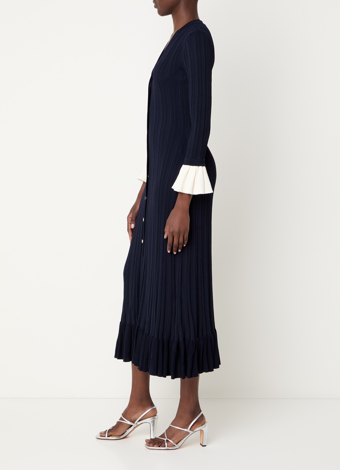 Sandro Midi jurk met V-hals - voorkant 2 donkerblauw