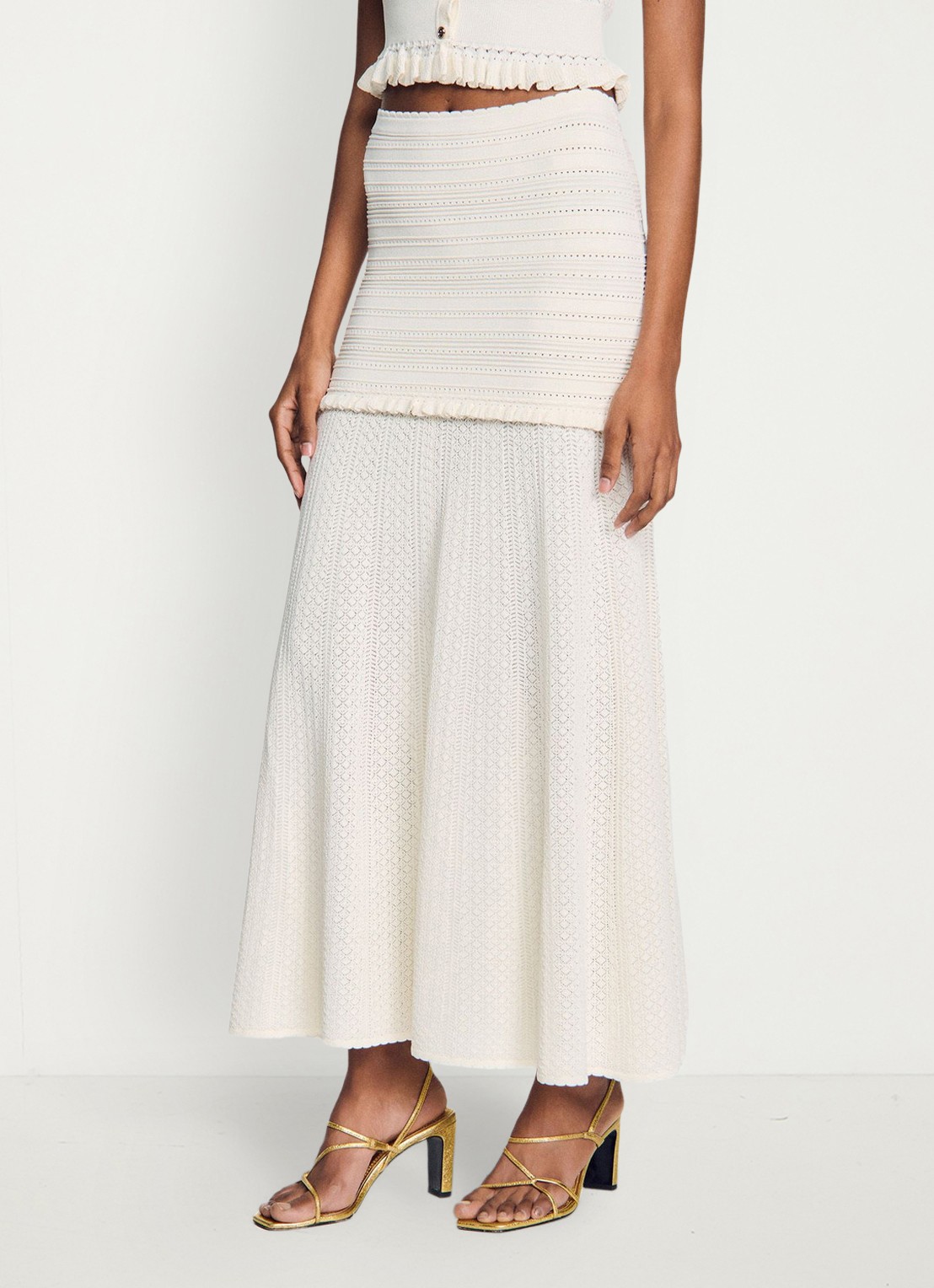 Sandro Midi rok met opengewerkt dessin - detail 4 beige
