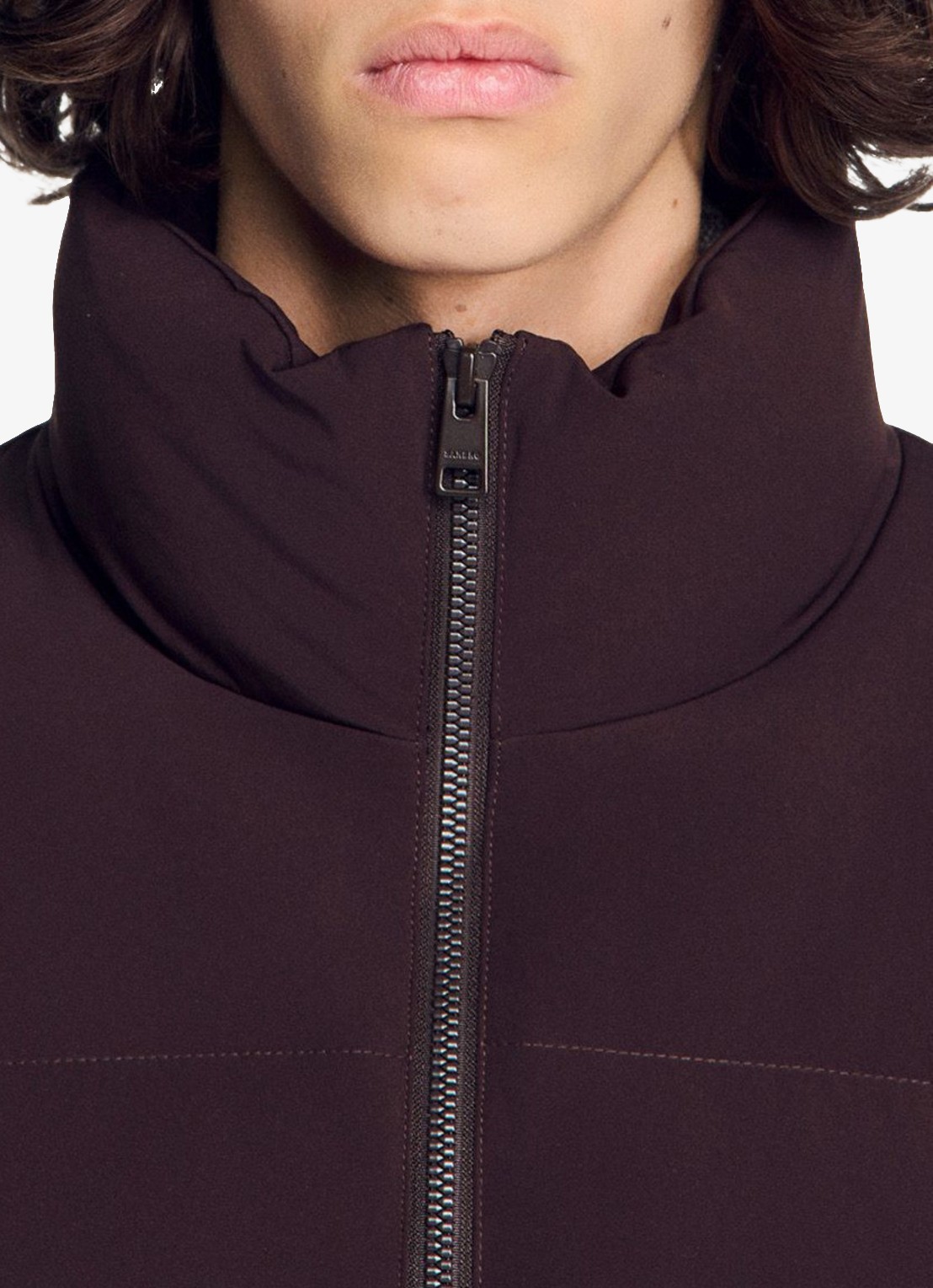 Sandro Puffer jas met logo - detail 6 chocoladebruin