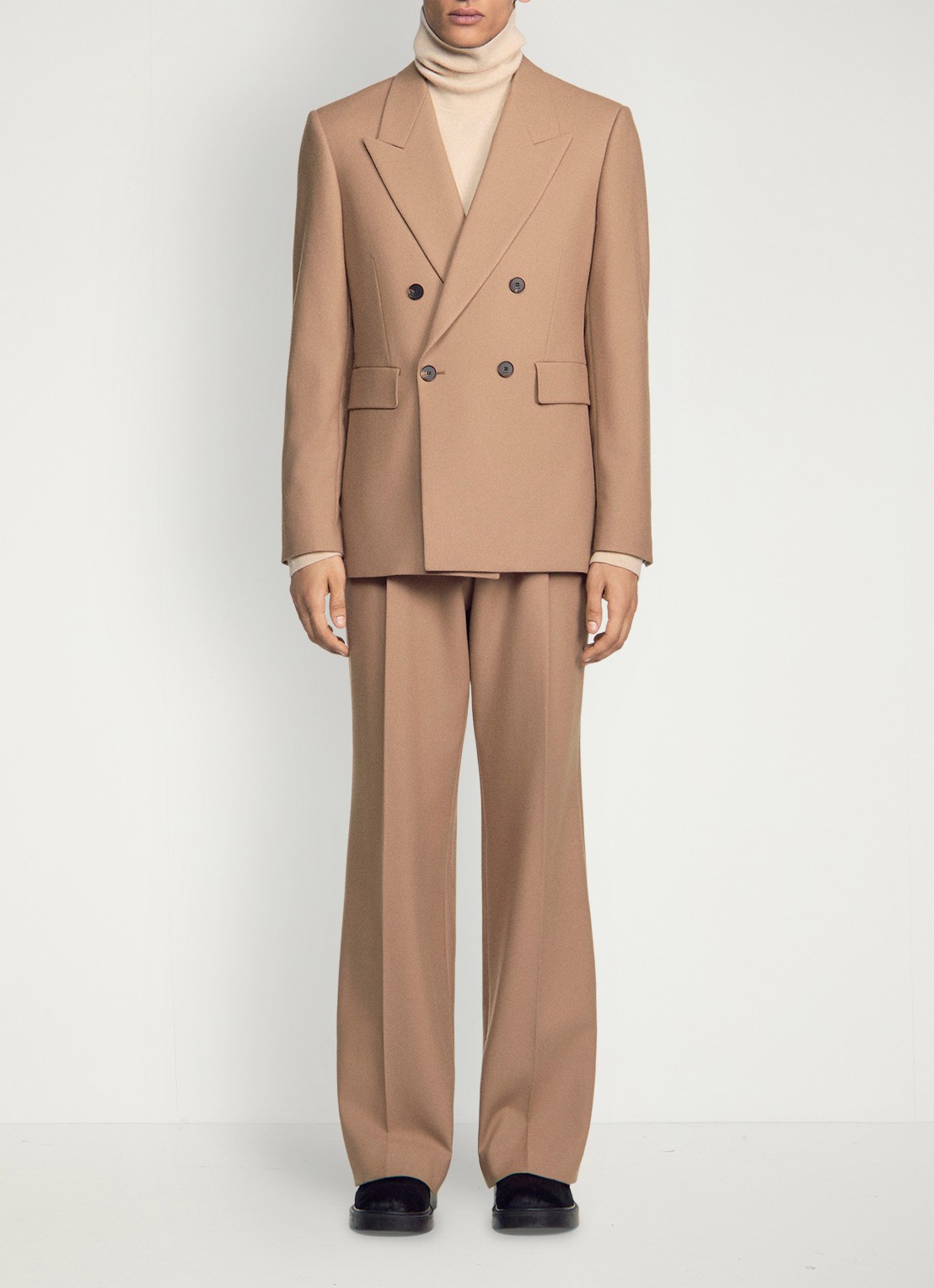 Sandro Regular fit colbert van wol met klepzakken - voorkant 6 camel