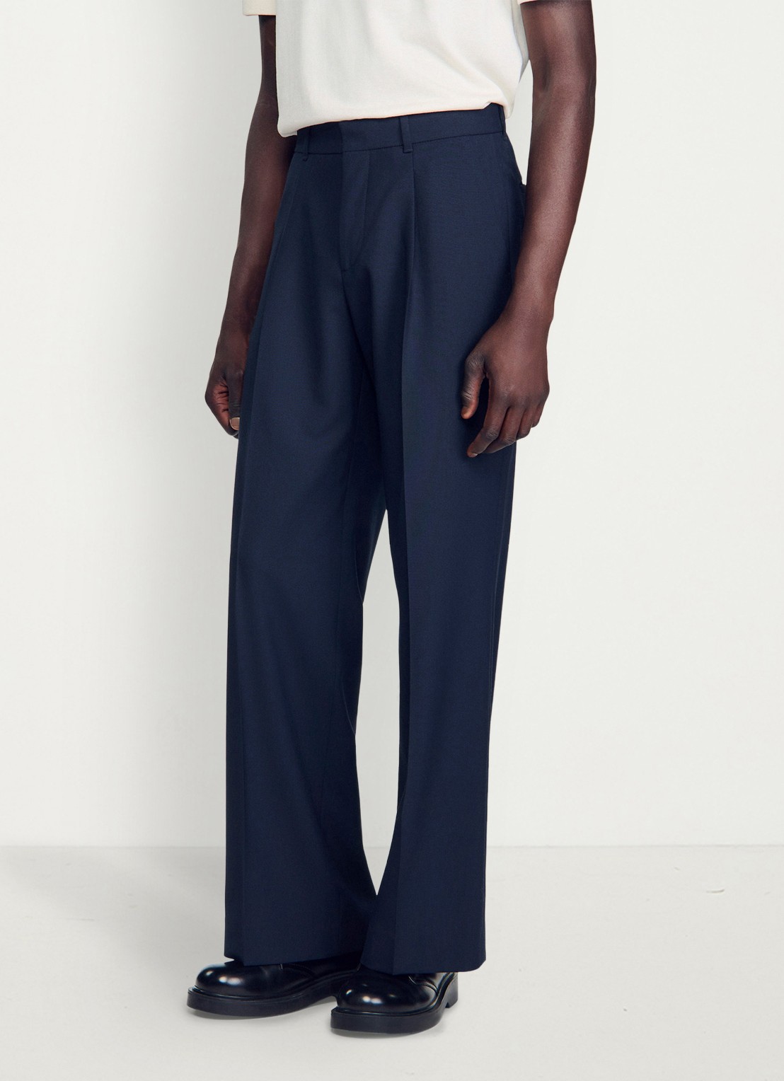 Sandro Regular fit pantalon van wol met steekzakken - detail 3 donkerblauw
