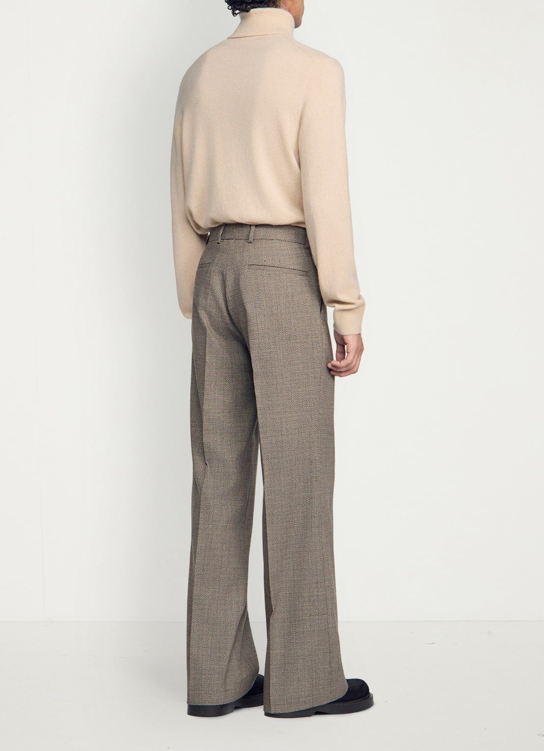 Sandro Regular fit pantalon van wol met steekzakken - achterkant brown / bruin