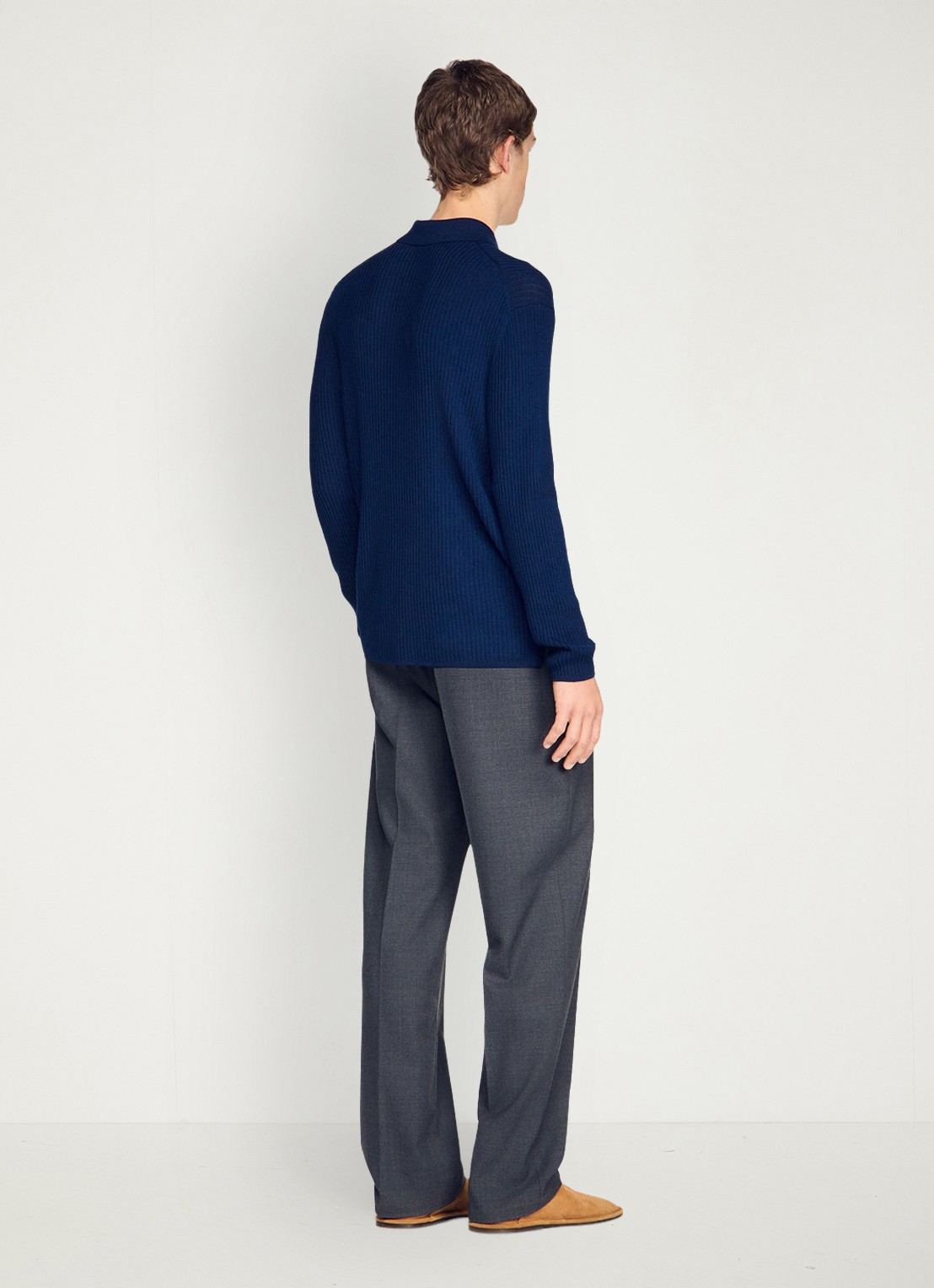 Sandro Ribgebreid vest in wolblend met V-hals - achterkant royalblauw