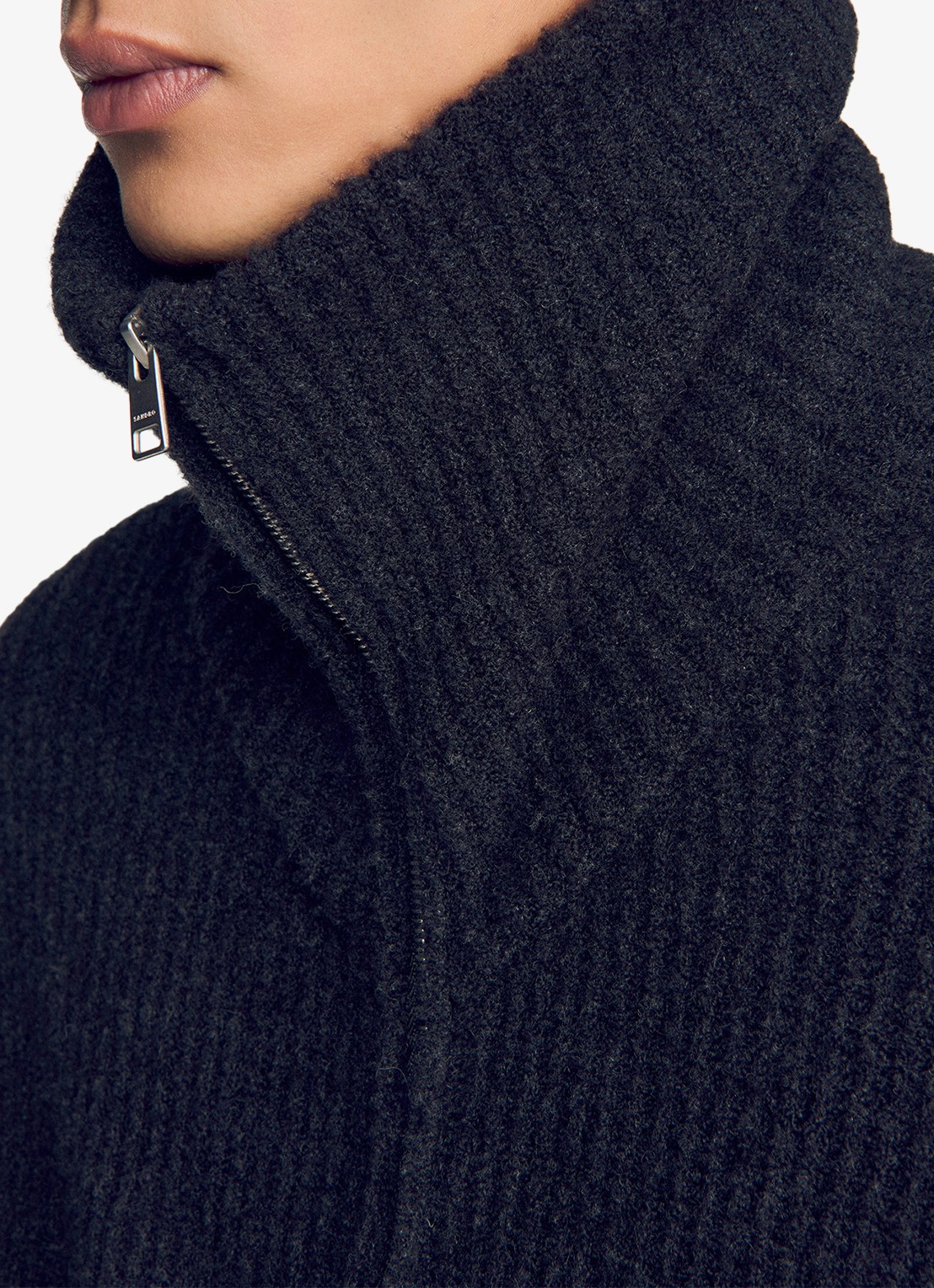 Sandro Ribgebreid vest in wolblend - detail 2 donkergrijs