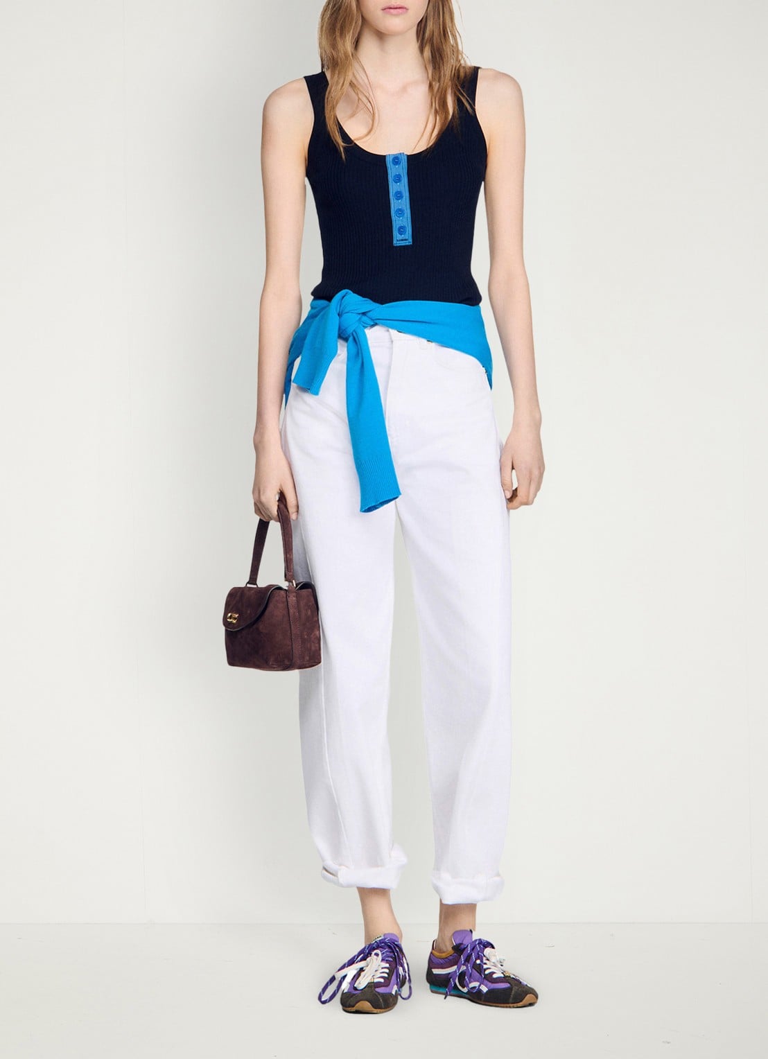 Sandro Ribgebreide tanktop in zijdeblend met knoopdetail - voorkant 3 blauw