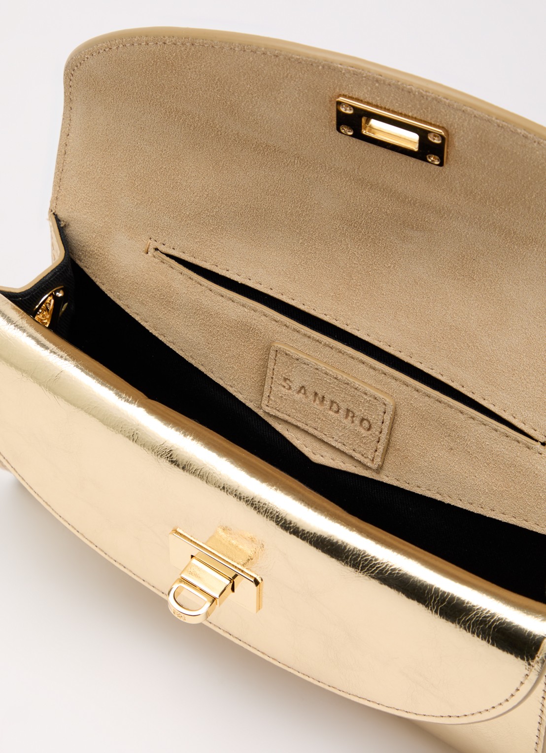 Sandro Schoudertas van leer met kettingdetail - detail 3 goud