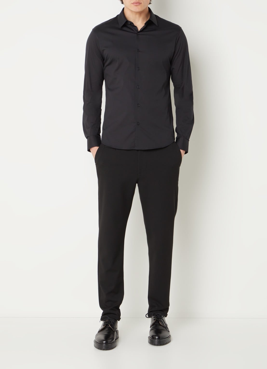Sandro Slim fit overhemd met stretch - voorkant 2 zwart