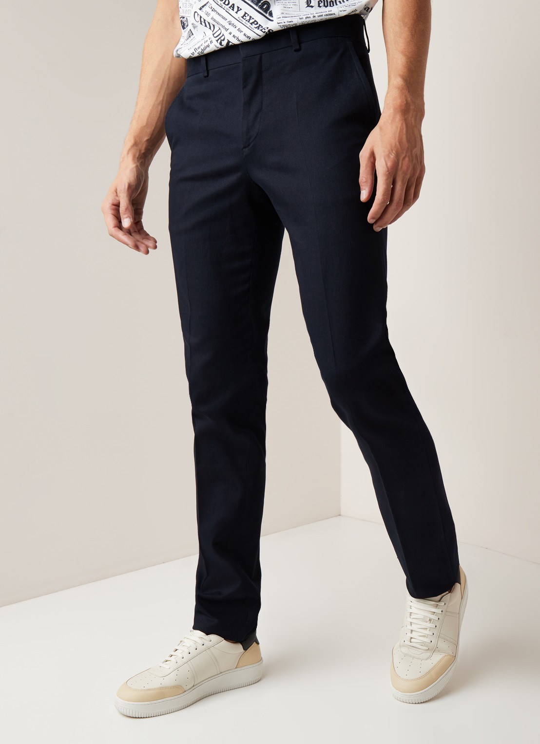 Sandro Slim fit pantalon van katoen met persplooi - detail 2 donkerblauw