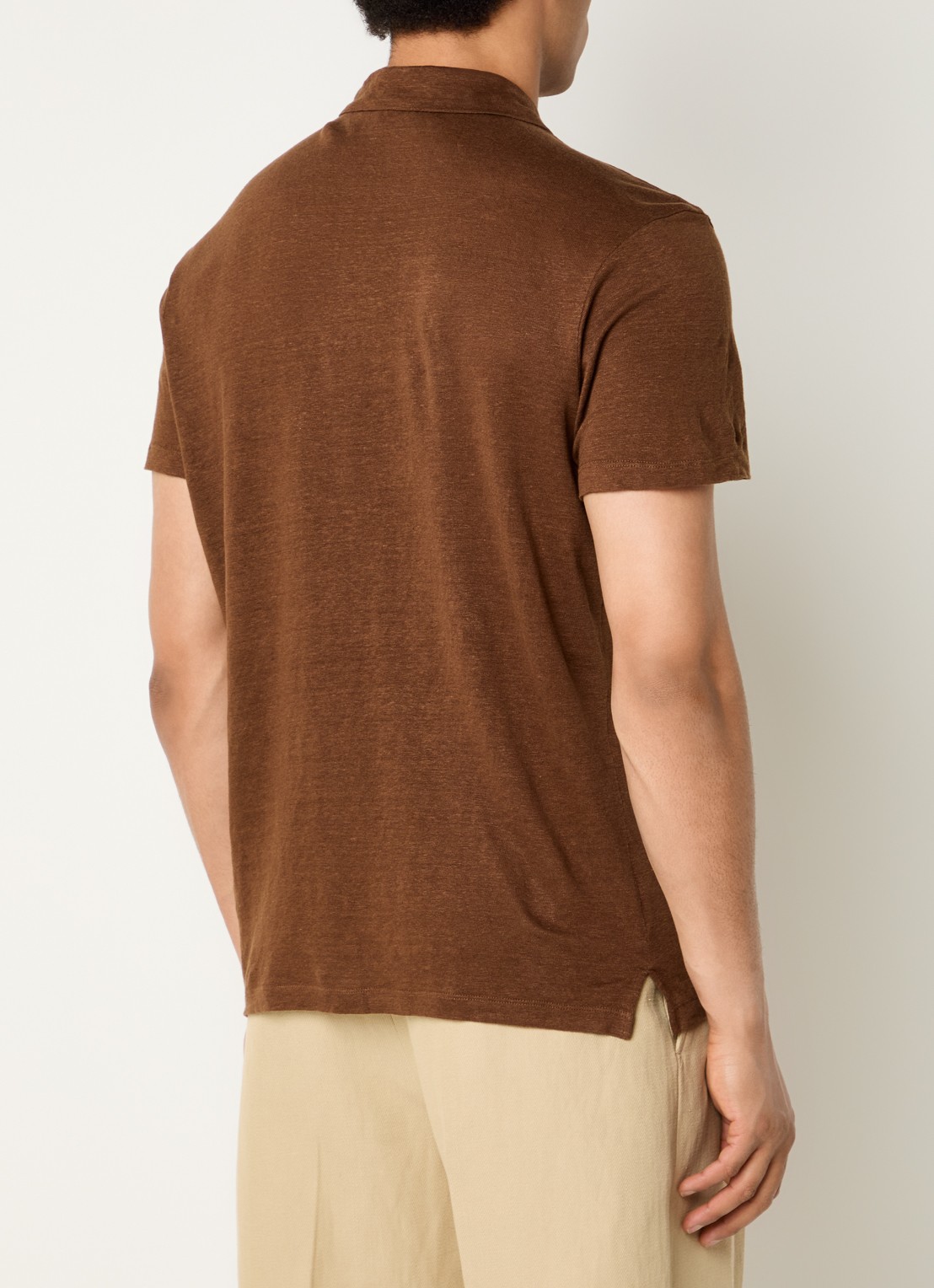 Sandro Slim fit polo van linnen  - achterkant hazelnootbruin