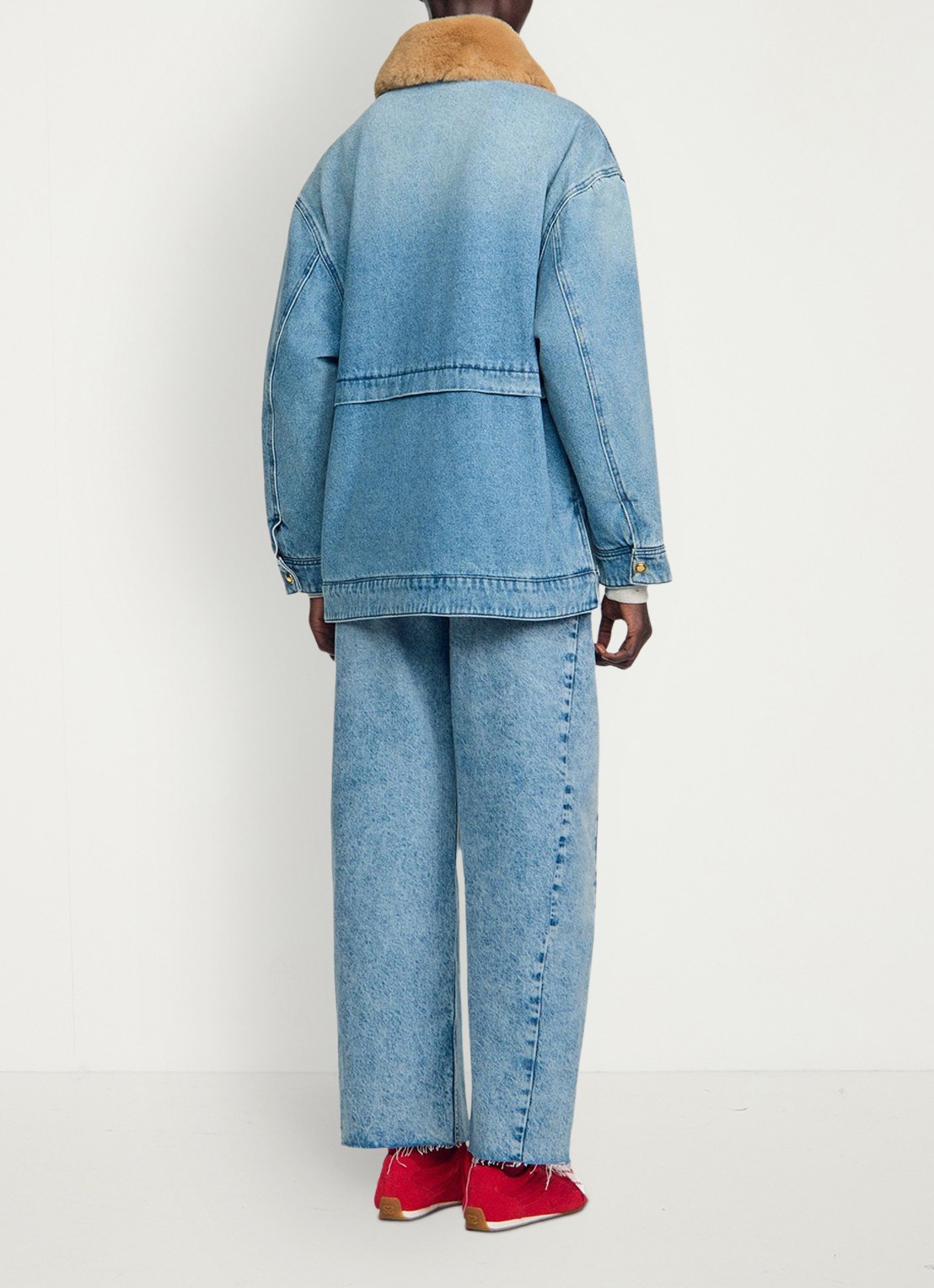 Sandro Spijkerjas met imitatiebontkraag - achterkant 6 denim