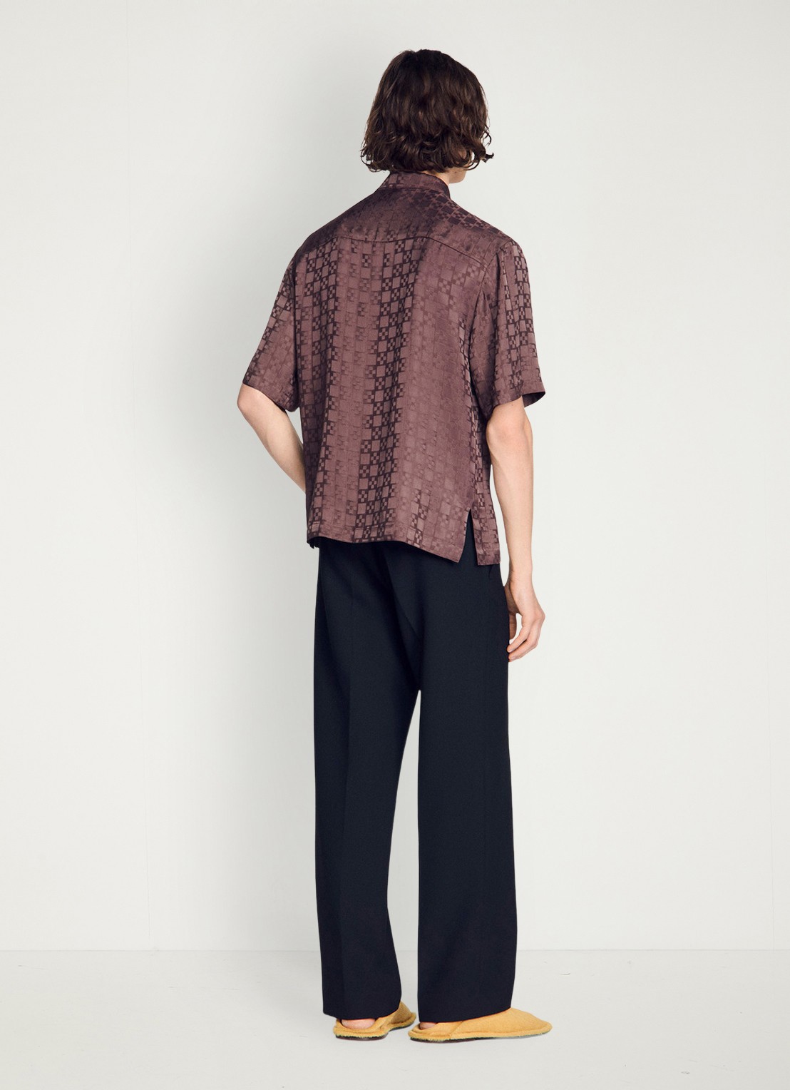 Sandro Square Cross loose-fit shirt - achterkant chocolate / bruin