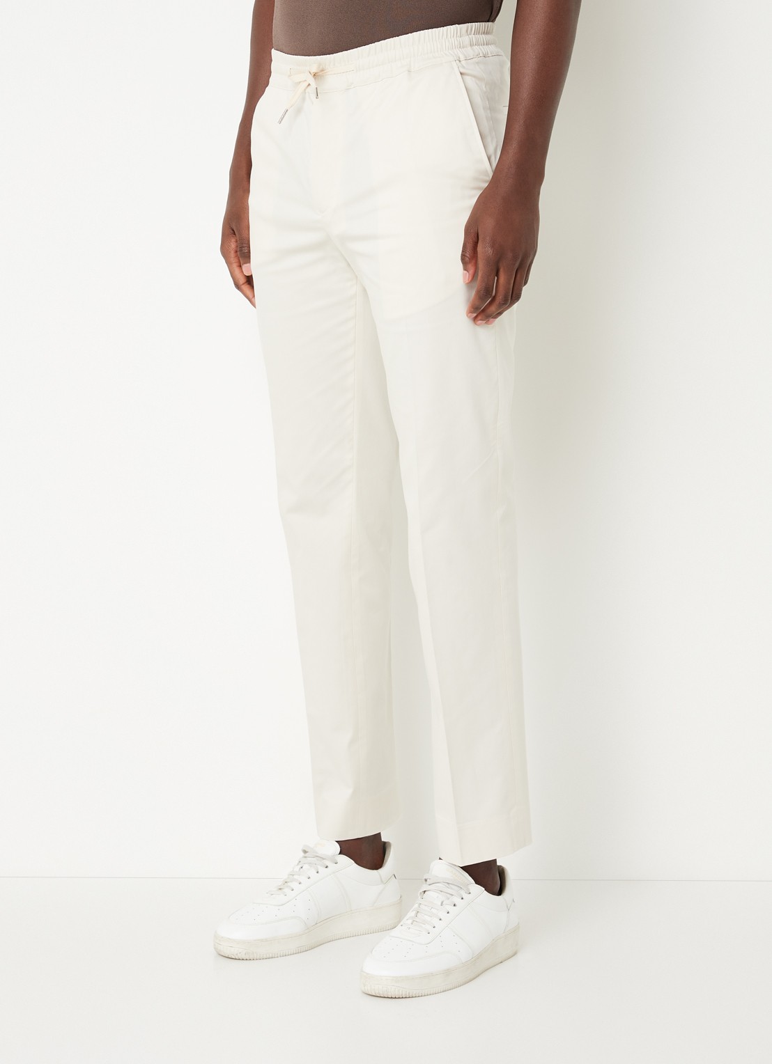 Sandro Straight fit chino  met steekzakken - detail 4 creme
