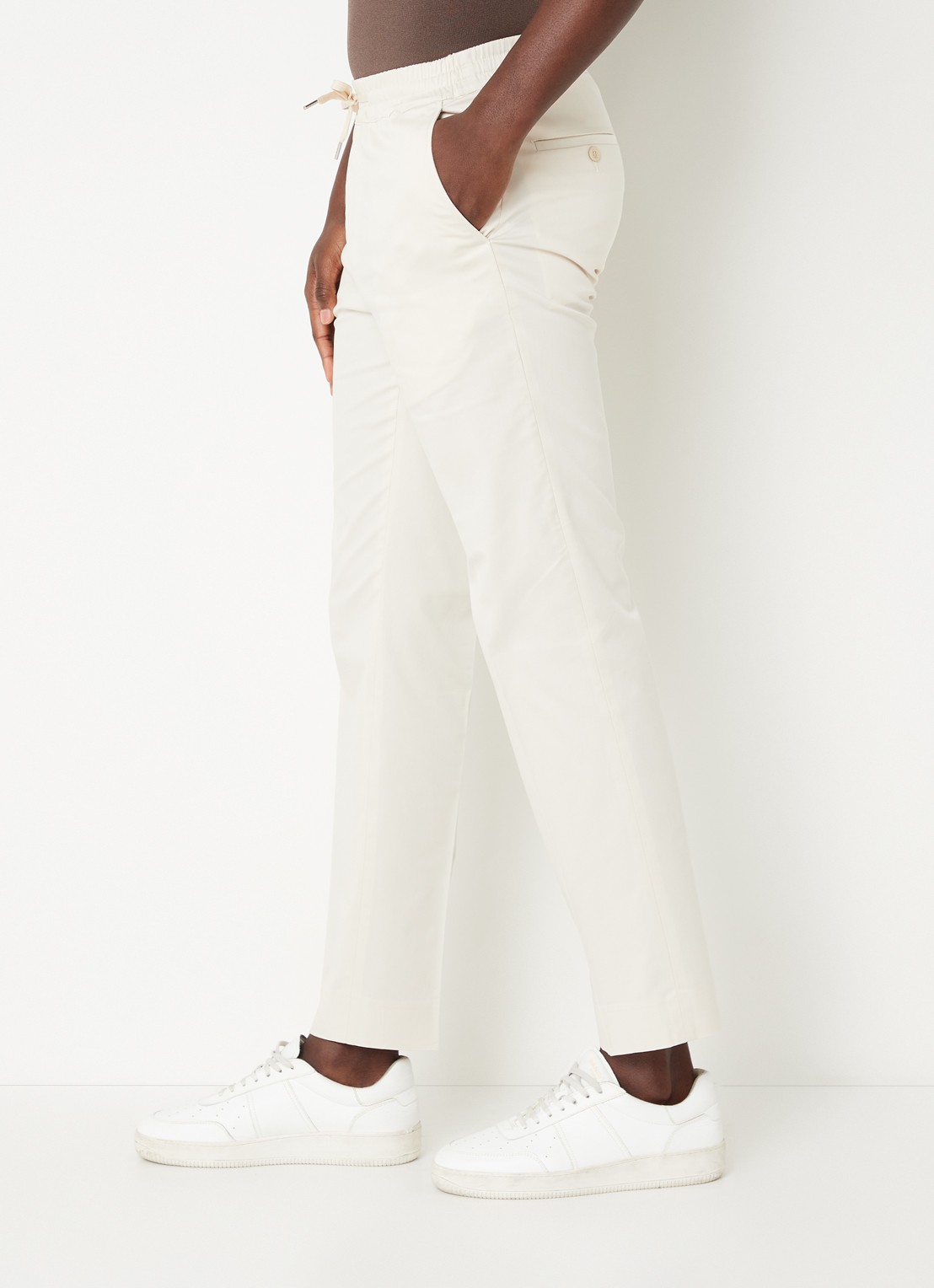 Sandro Straight fit chino  met steekzakken - detail 5 creme