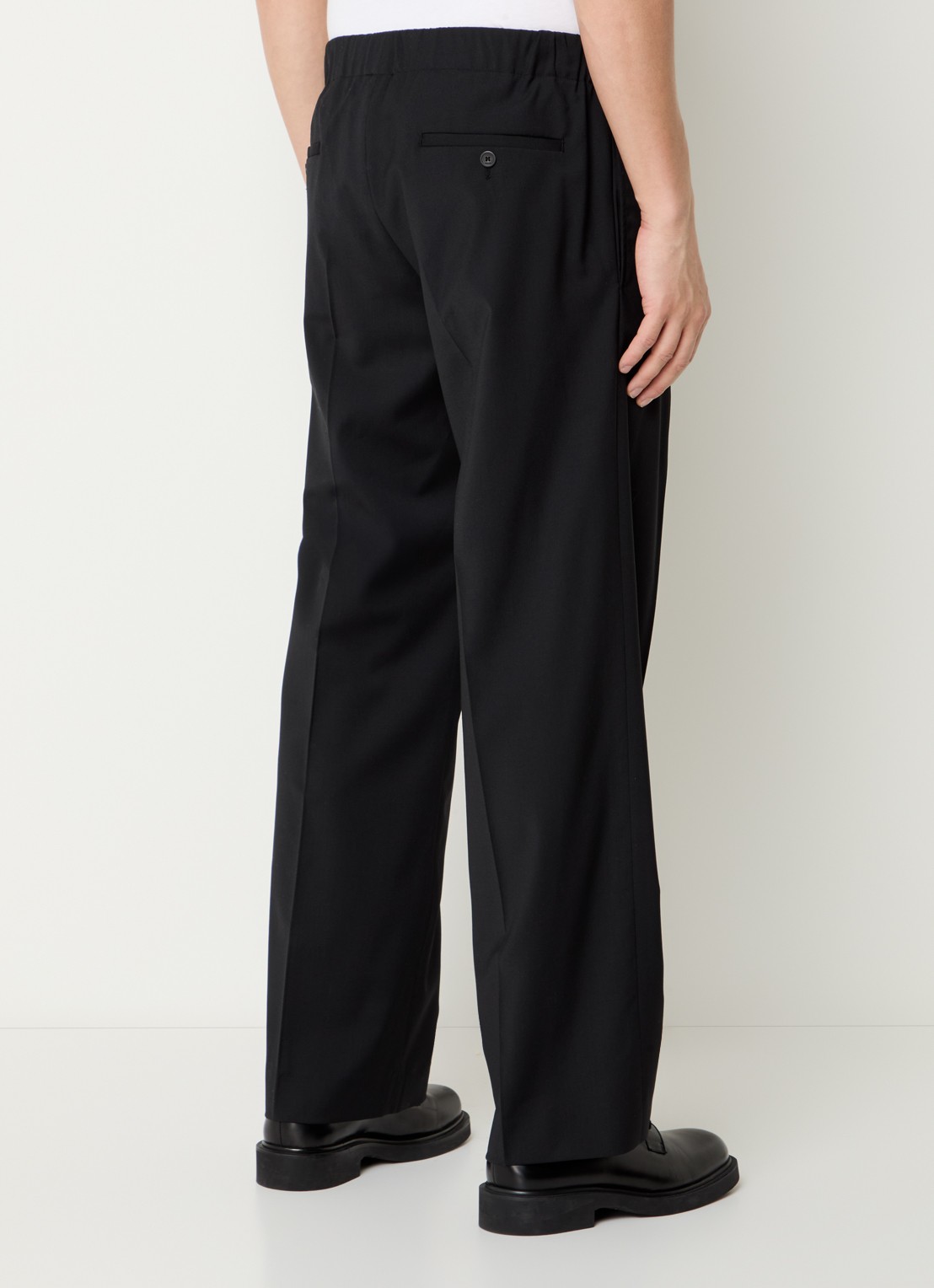 Sandro Straight fit pantalon in wolblend met steekzakken - achterkant zwart
