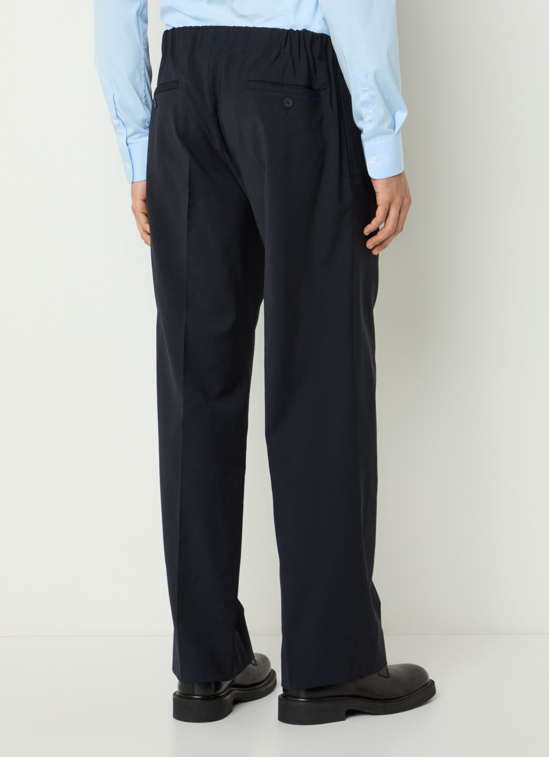 Sandro Straight fit pantalon in wolblend met steekzakken - achterkant donkerblauw