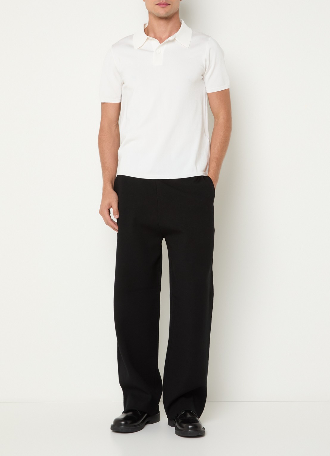 Sandro Straight fit pantalon met steekzakken - voorkant 2 zwart