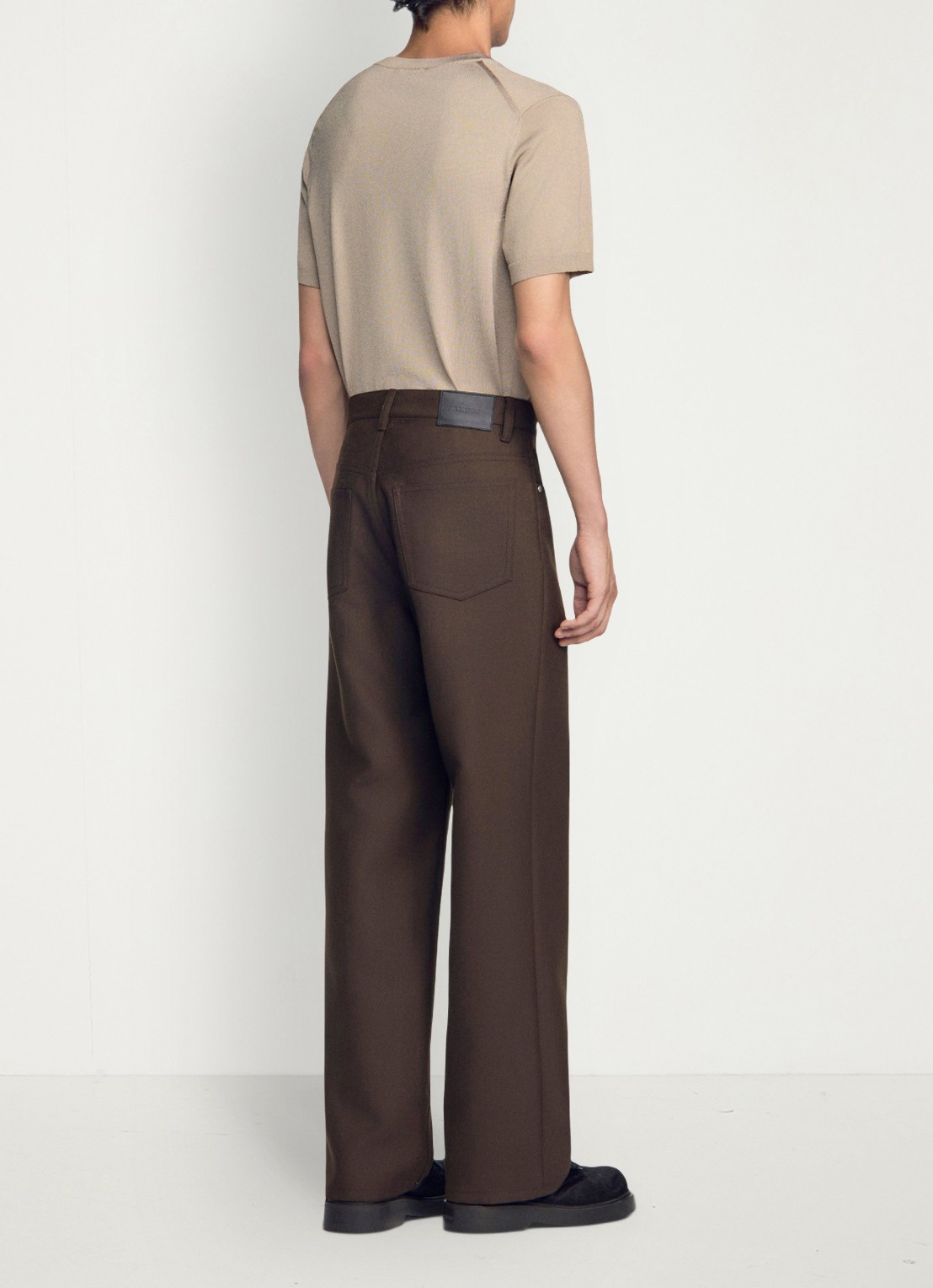 Sandro Straight fit pantalon met steekzakken - achterkant 4 taupe