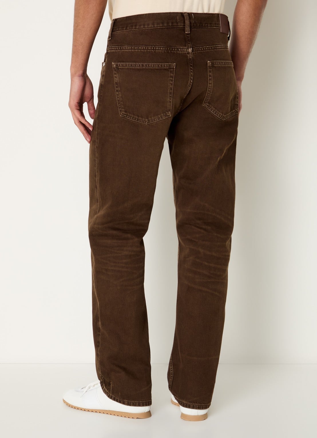 Sandro Straight leg jeans met gekleurde wassing - achterkant bruin