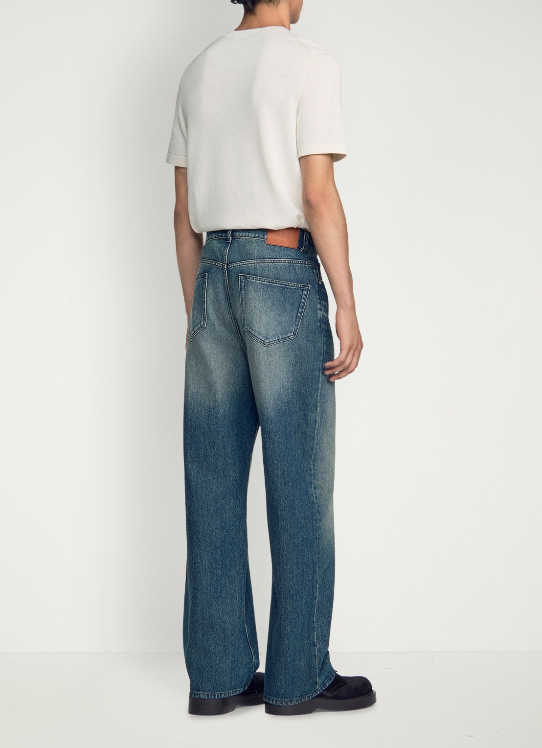 Sandro Straight leg jeans met steekzakken - achterkant donkerblauw