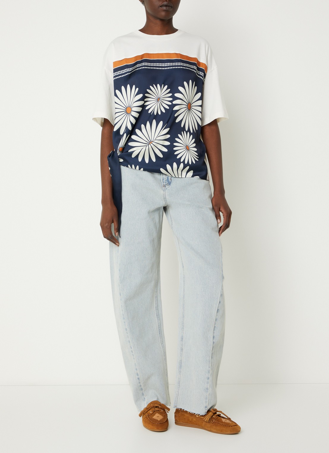 Sandro T-shirt met bloemenprint - voorkant 2 donkerblauw