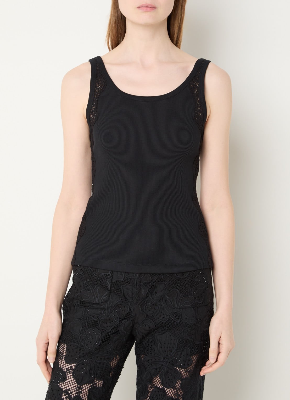 Sandro Tanktop met broderie en ribstructuur - detail 4 zwart