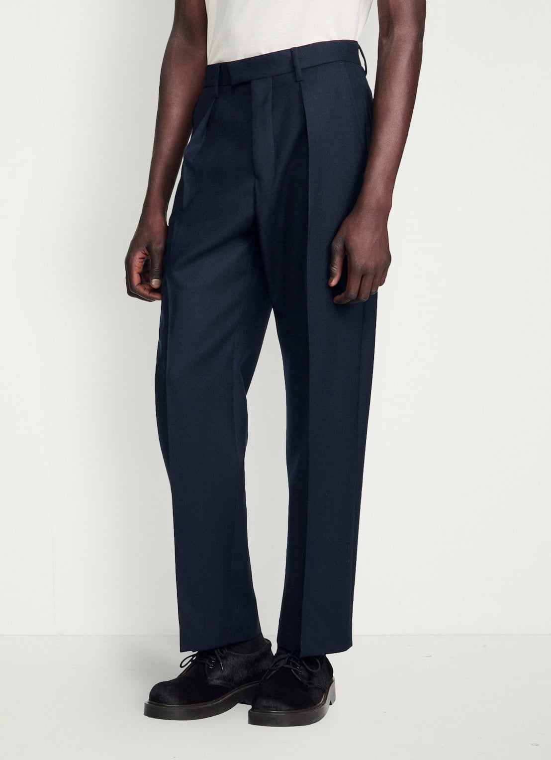 Sandro Tapered fit pantalon van wol - detail donkerblauw