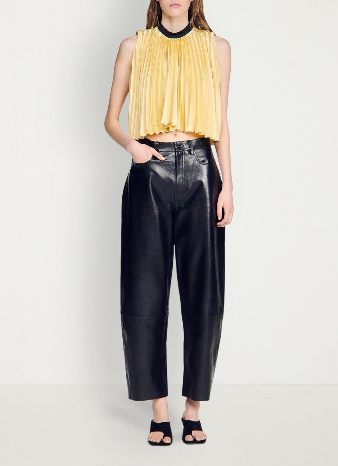 Sandro Top met plissé en strik detail - voorkant 6 straw / beige