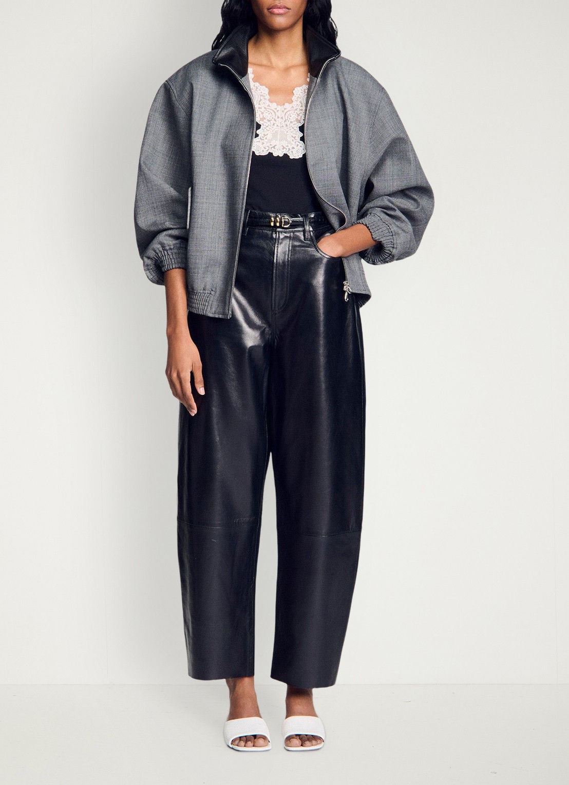 Sandro Top met spaghettibandjes en details van kant - detail 5 black / zwart