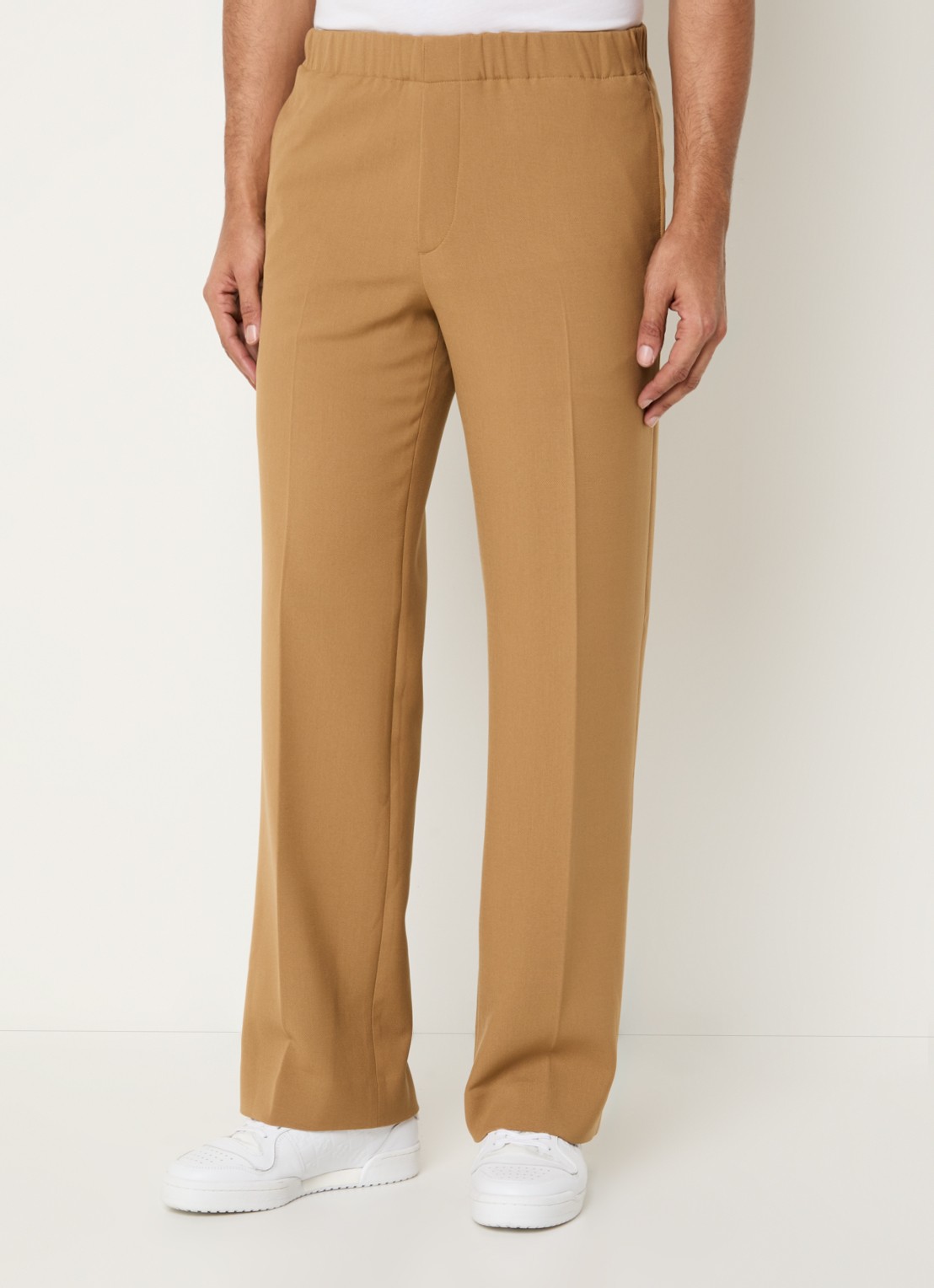 Sandro Wide fit pantalon met steekzakken en persplooi - detail 4 khaki