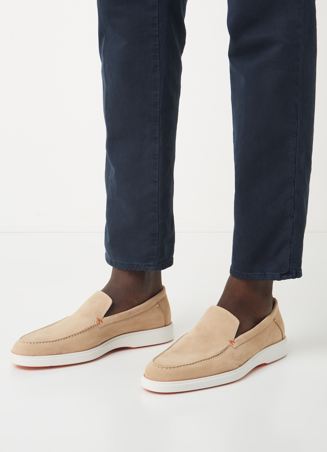 Santoni Detroit loafer van suède  - voorkant 6 beige