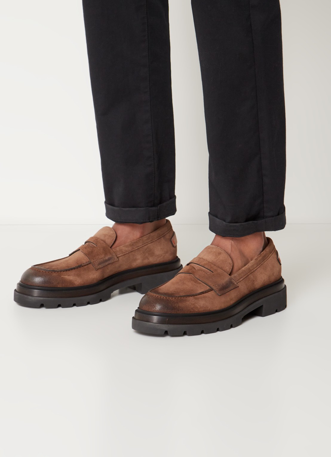 Santoni Loafer van suéde  - voorkant 7 bruin