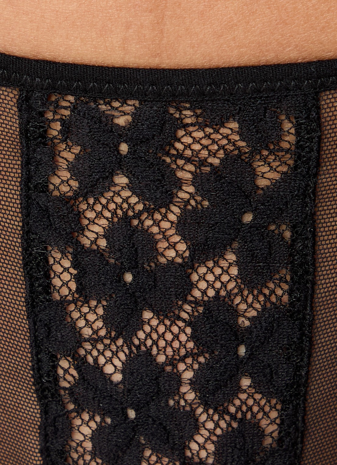 Sarda Ariarne tanga van kant  - detail 2 zwart