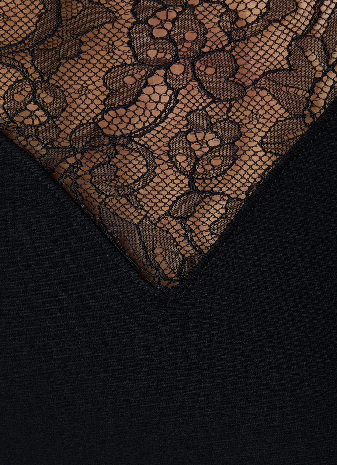 Sarda Chaika onderjurk met kant - detail 2 zwart