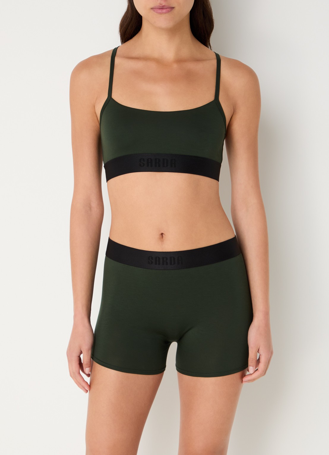 Sarda Eliza bralette met logoband - voorkant 2 legergroen