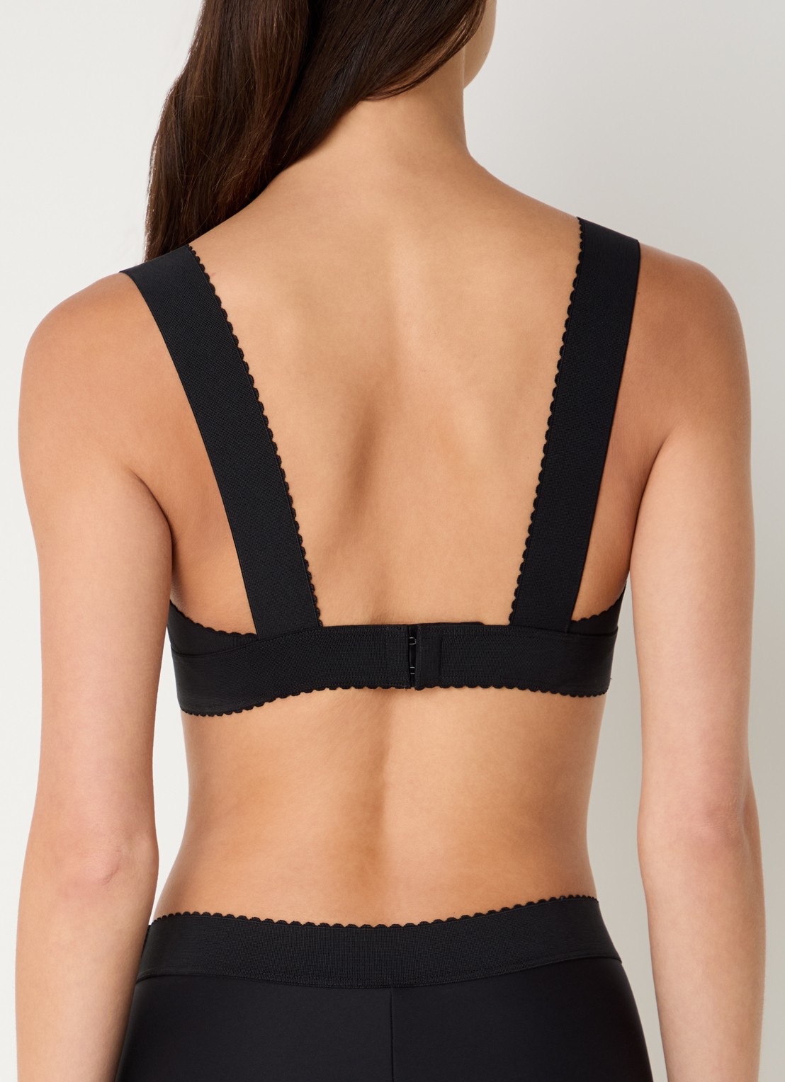 Sarda Eliza voorgevormde bralette - achterkant zwart