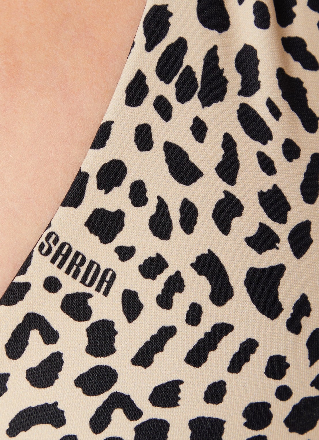 Sarda Pryce halter bikinitop met panterprint - detail 4 beige