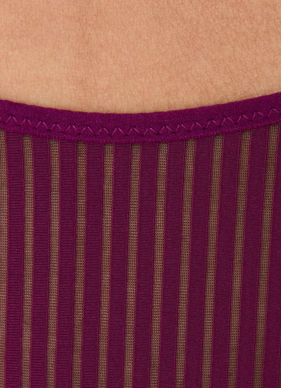 Sarda Radia string van mesh - detail 5 paars