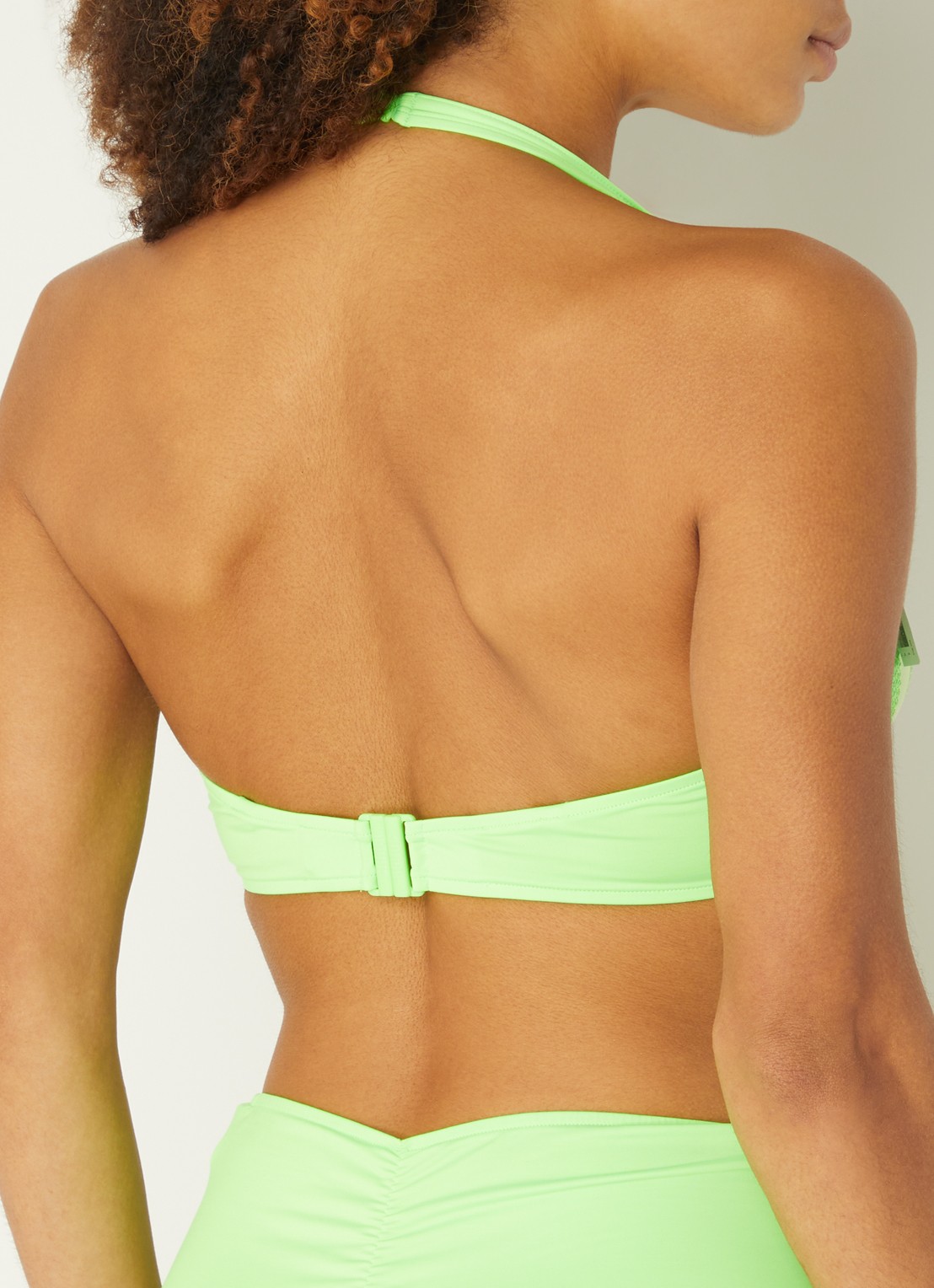 Sarda Sha voorgevormde triangel bikinitop met overlay van mesh - detail 2 neongroen