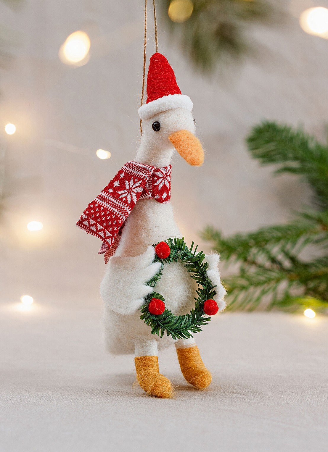 Sass & Belle Gans met Krans kersthanger 14 cm - voorkant 2 wit