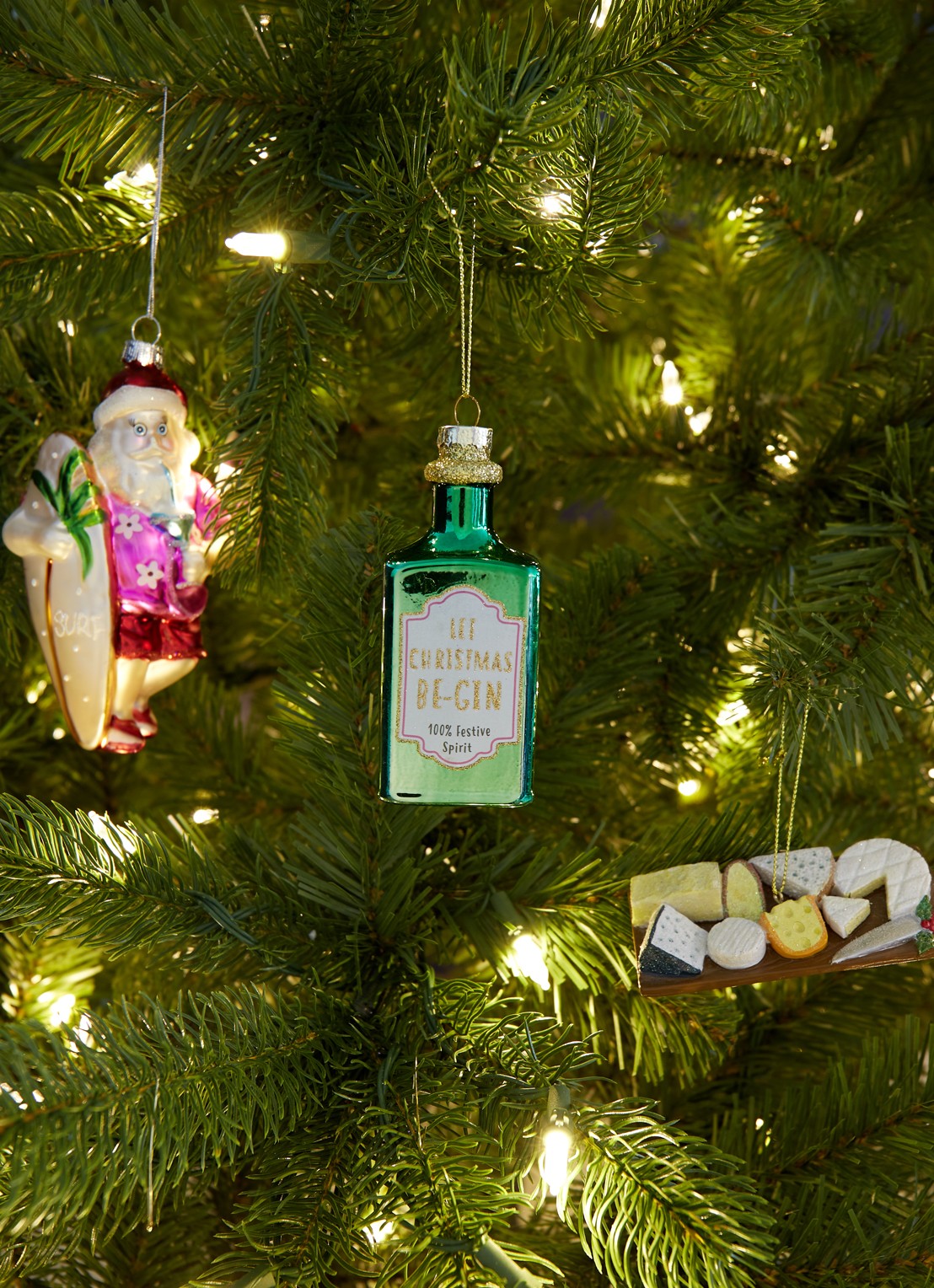 Sass & Belle Let Christmas Be-Gin kersthanger 10,5 cm - voorkant 2 groen